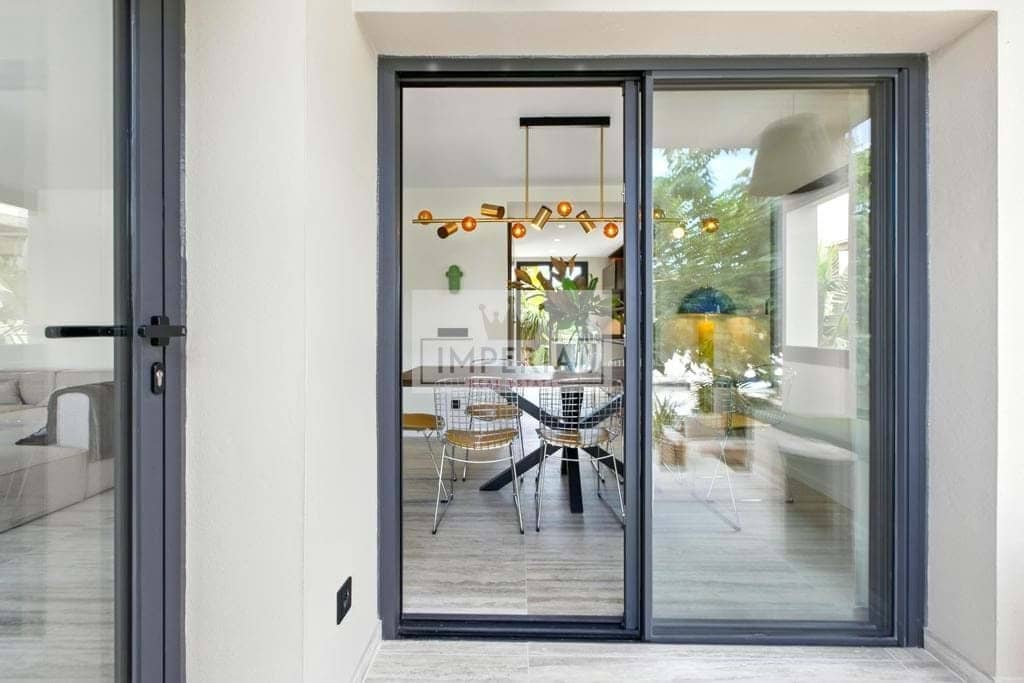 4 bedroom Townhouse for sale in Empuriabrava with pool garage - € 1,390,000 (Ref: 9153168)