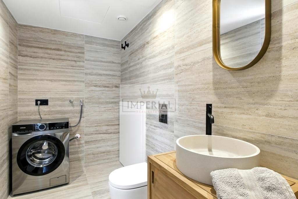 4 bedroom Townhouse for sale in Empuriabrava with pool garage - € 1,390,000 (Ref: 9153168)
