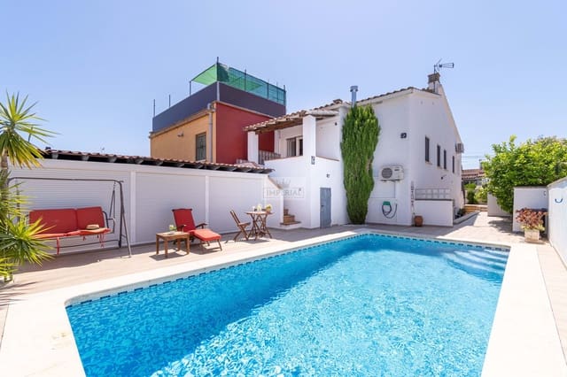 4 soveværelse Byhus til salg i Castelló d'Empúries med swimmingpool garage - € 339.000 (Ref: 9153169)