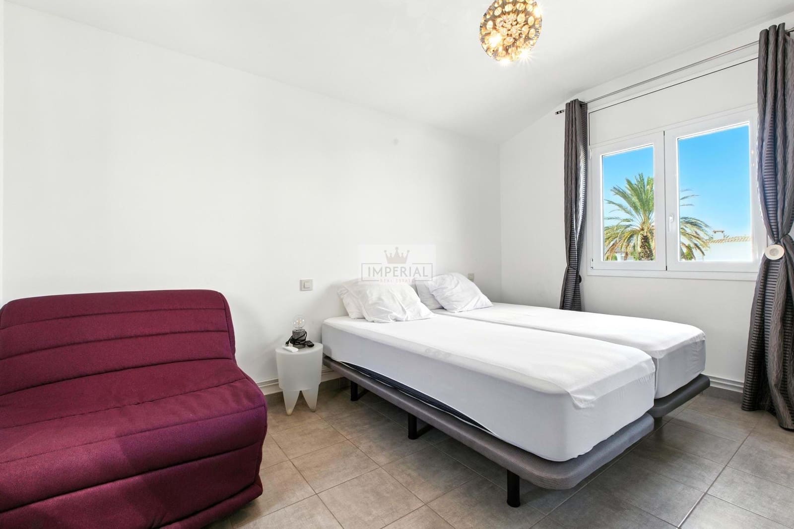 4 bedroom Townhouse for sale in Empuriabrava with pool garage - € 1,000,000 (Ref: 9203267)