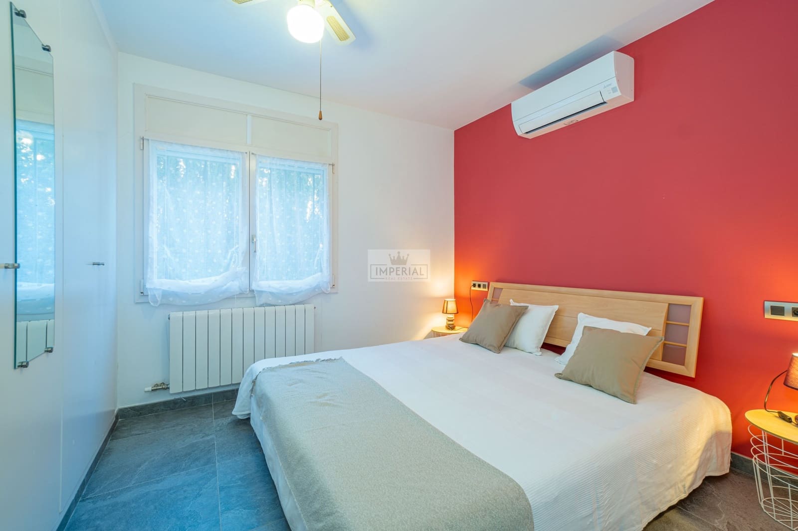 Casa de 3 habitaciones en Roses en venta con piscina garaje - 590.000 € (Ref: 9877457)