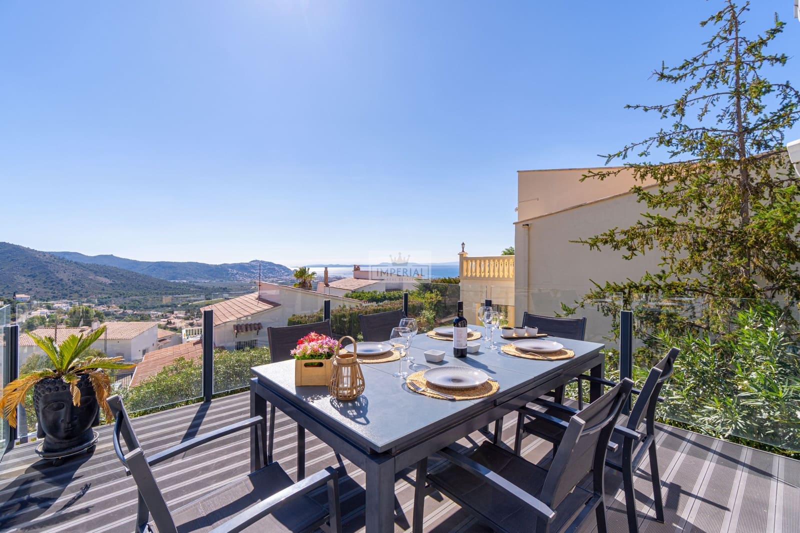 Casa de 3 habitaciones en Roses en venta con piscina garaje - 590.000 € (Ref: 9877457)