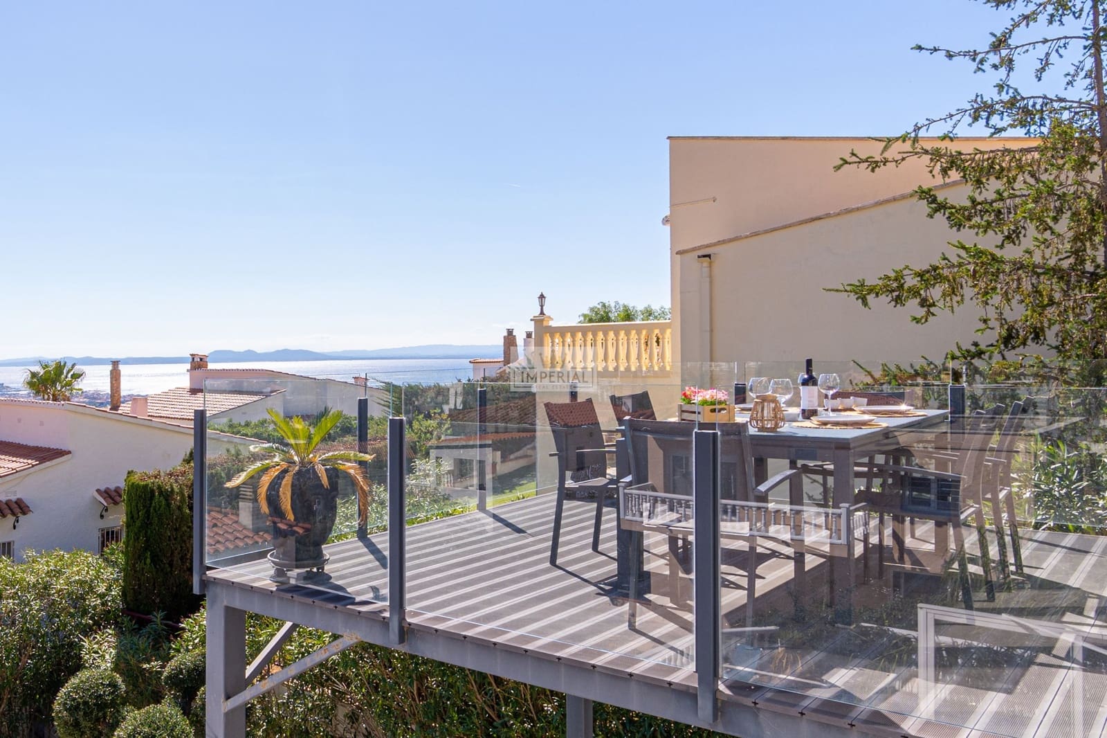 Casa de 3 habitaciones en Roses en venta con piscina garaje - 590.000 € (Ref: 9877457)