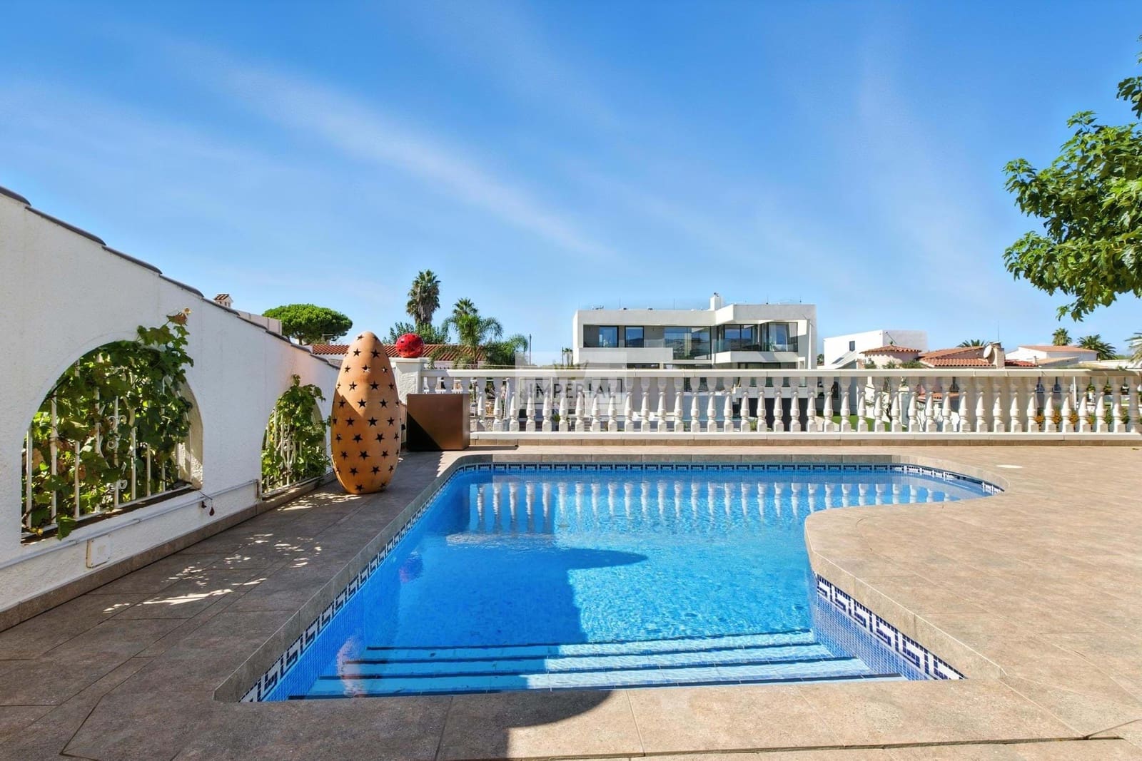 4 bedroom Townhouse for sale in Empuriabrava with pool garage - € 995,000 (Ref: 9877458)