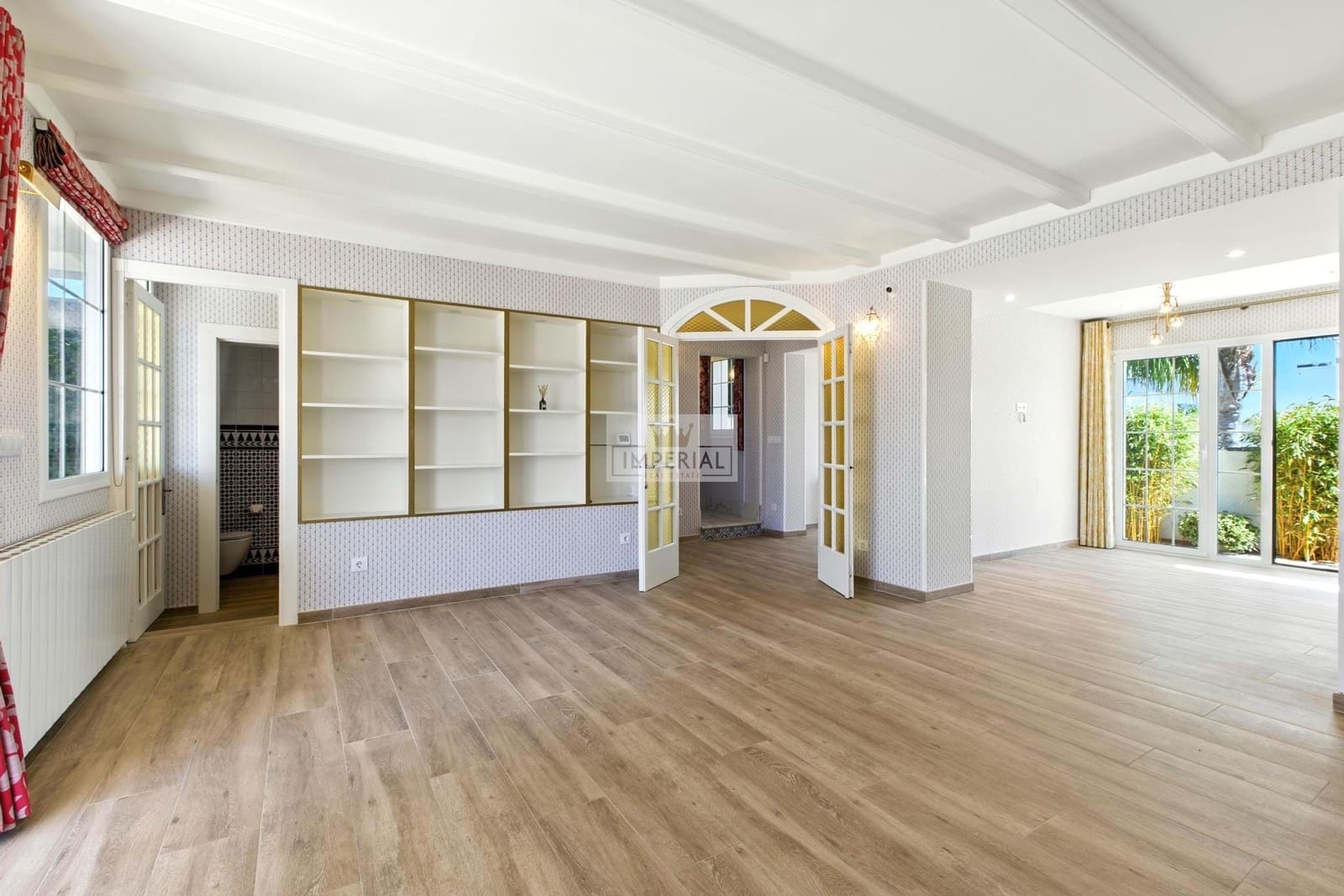 4 bedroom Townhouse for sale in Empuriabrava with pool garage - € 995,000 (Ref: 9877458)