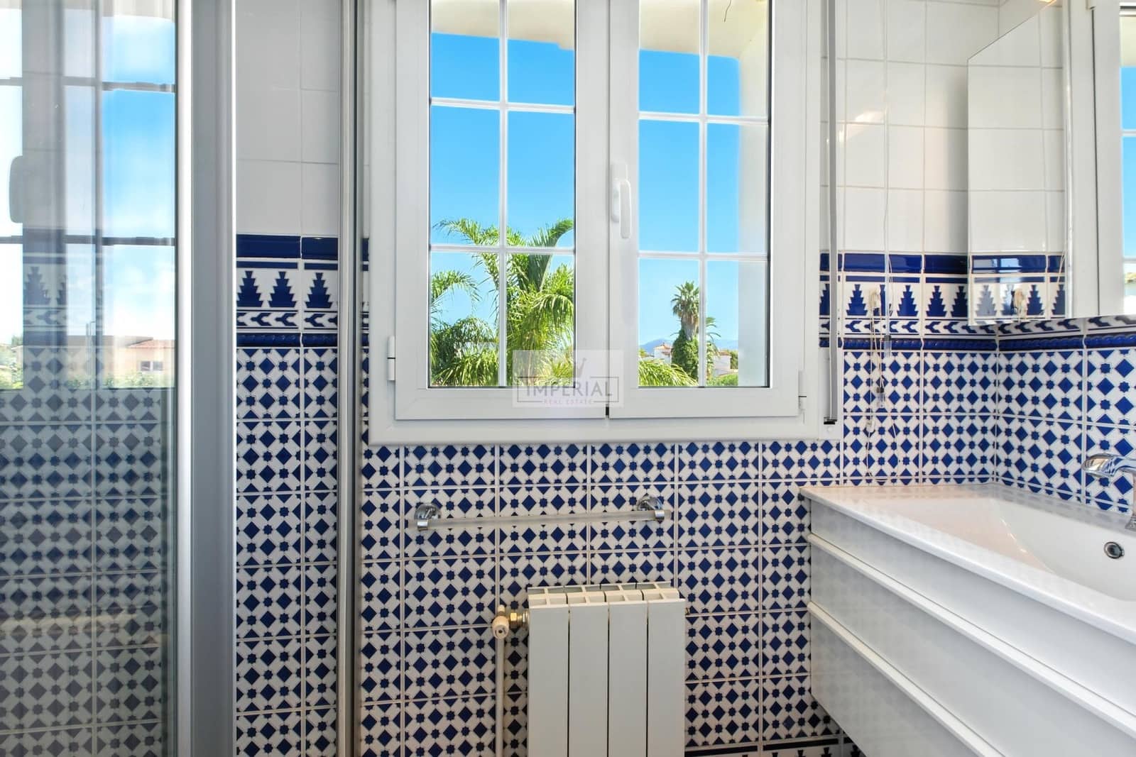 4 bedroom Townhouse for sale in Empuriabrava with pool garage - € 995,000 (Ref: 9877458)