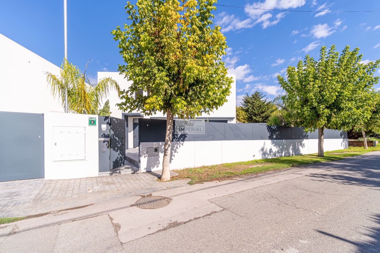 3 soverom Hus til salgs i Empuriabrava med svømmebasseng garasje - € 698 000 (Ref: 9877459)