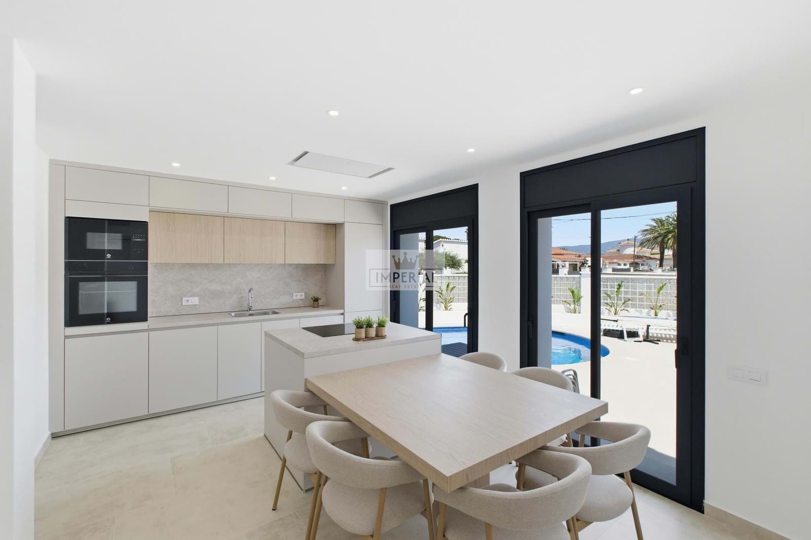 3 soverom Hus til salgs i Empuriabrava med svømmebasseng garasje - € 630 000 (Ref: 9877461)