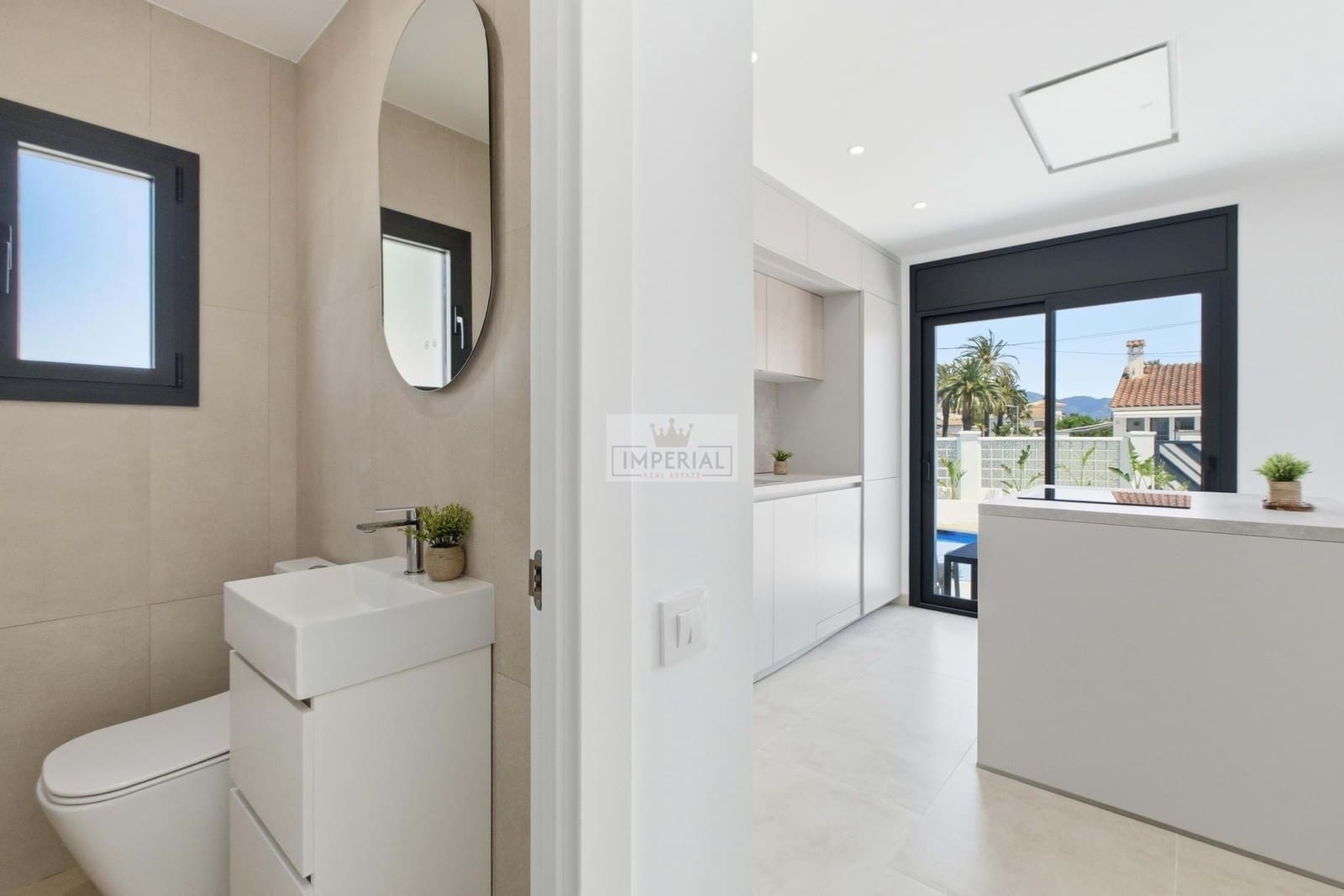 3 soverom Hus til salgs i Empuriabrava med svømmebasseng garasje - € 630 000 (Ref: 9877461)
