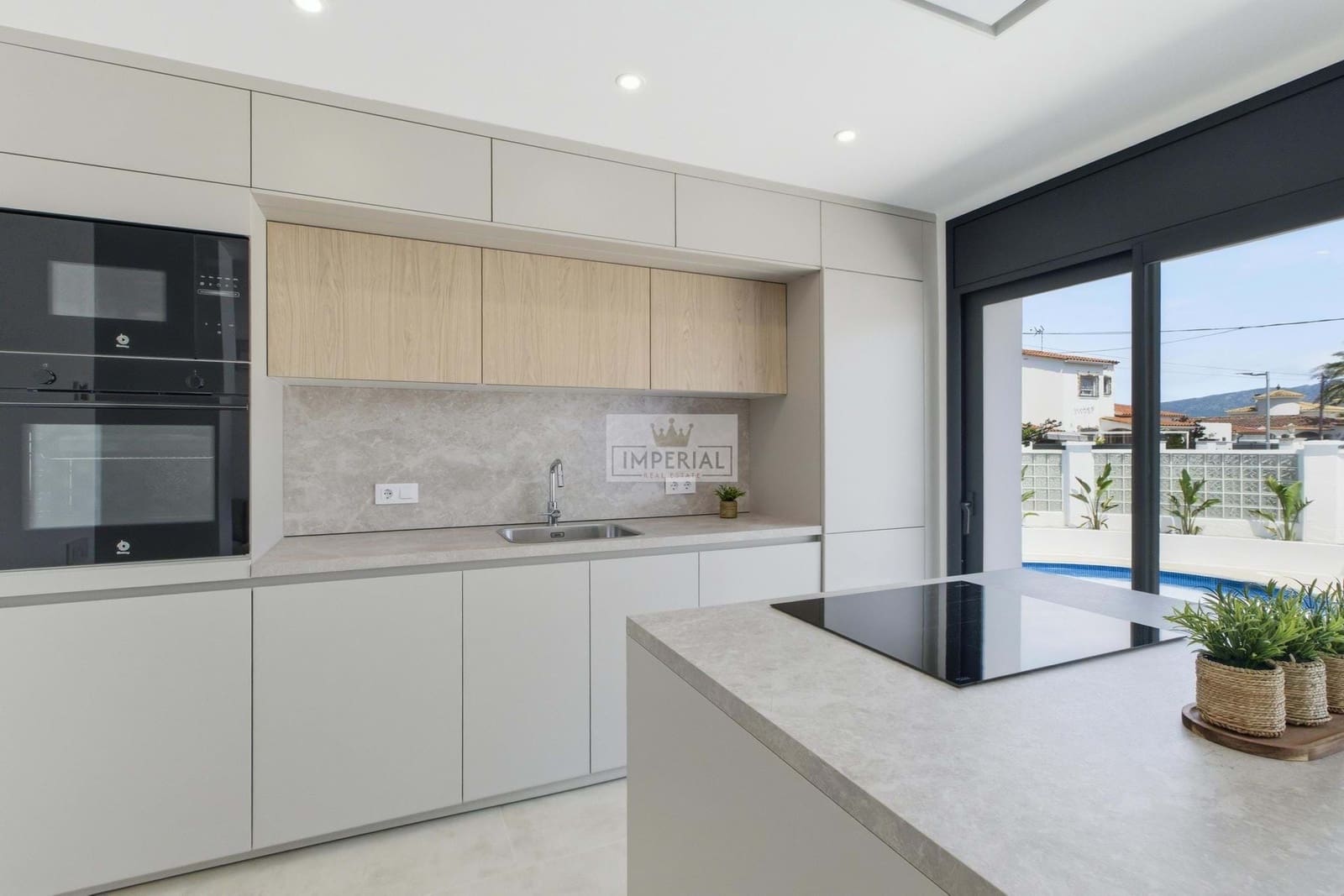 3 soverom Hus til salgs i Empuriabrava med svømmebasseng garasje - € 630 000 (Ref: 9877461)
