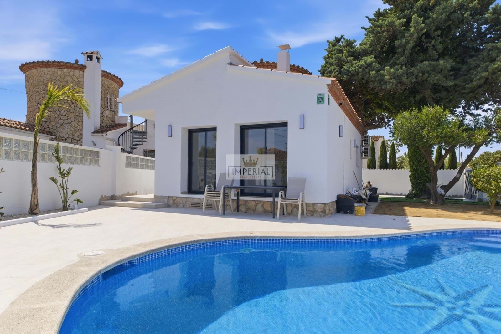 3 soverom Hus til salgs i Empuriabrava med svømmebasseng garasje - € 630 000 (Ref: 9877461)