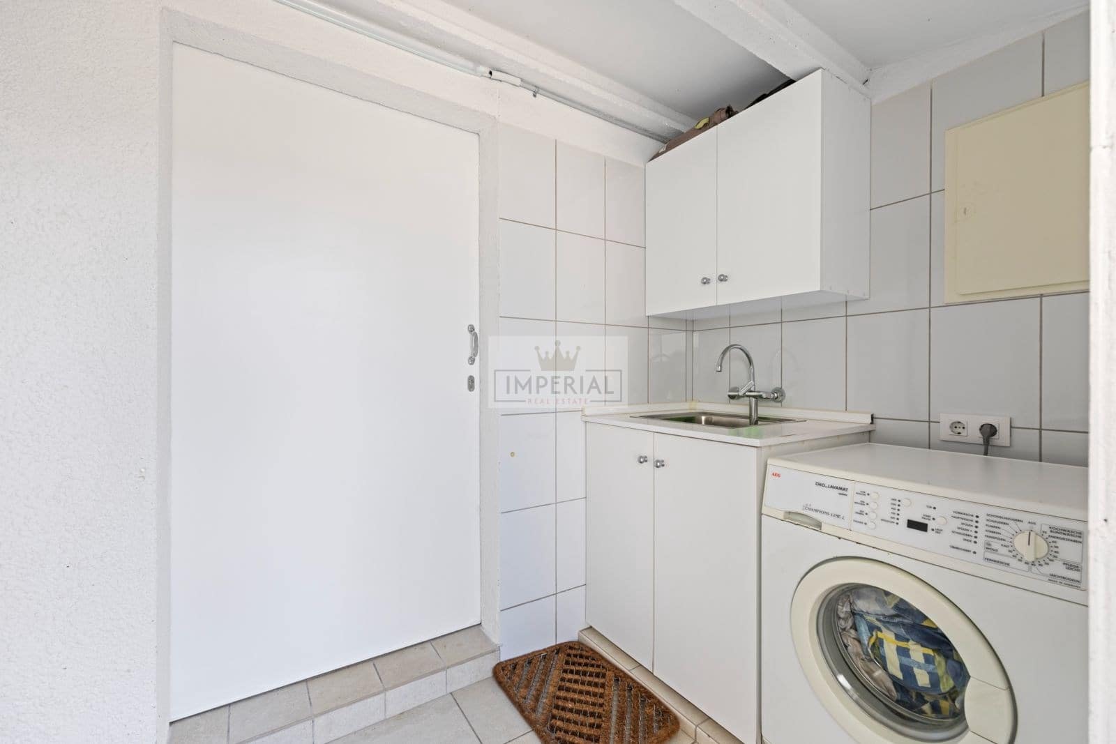 3 bedroom Townhouse for sale in Empuriabrava with pool garage - € 895,000 (Ref: 9877462)