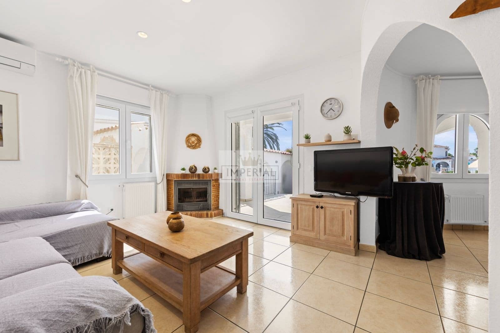 3 bedroom Townhouse for sale in Empuriabrava with pool garage - € 895,000 (Ref: 9877462)