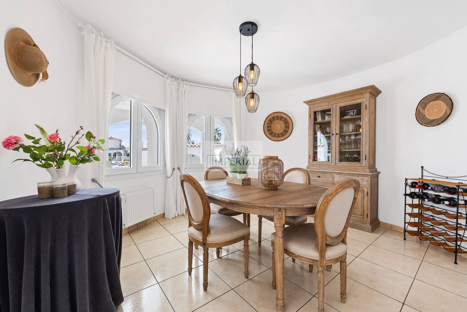 3 bedroom Townhouse for sale in Empuriabrava with pool garage - € 895,000 (Ref: 9877462)