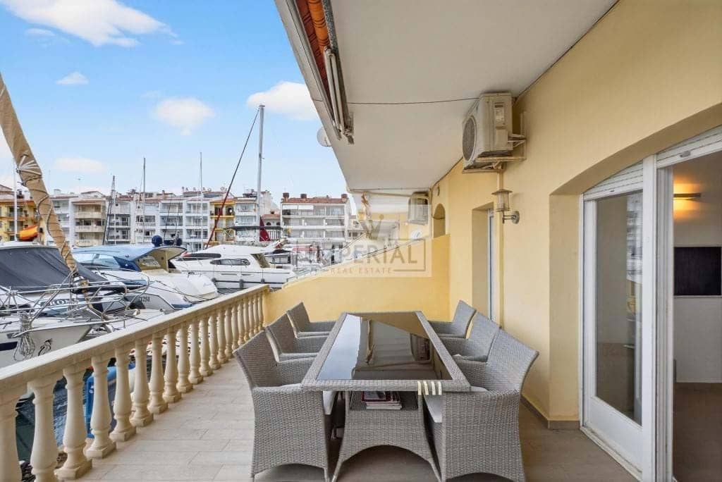 1 soverom Leilighet til salgs i Empuriabrava med garasje - € 535 000 (Ref: 9877463)