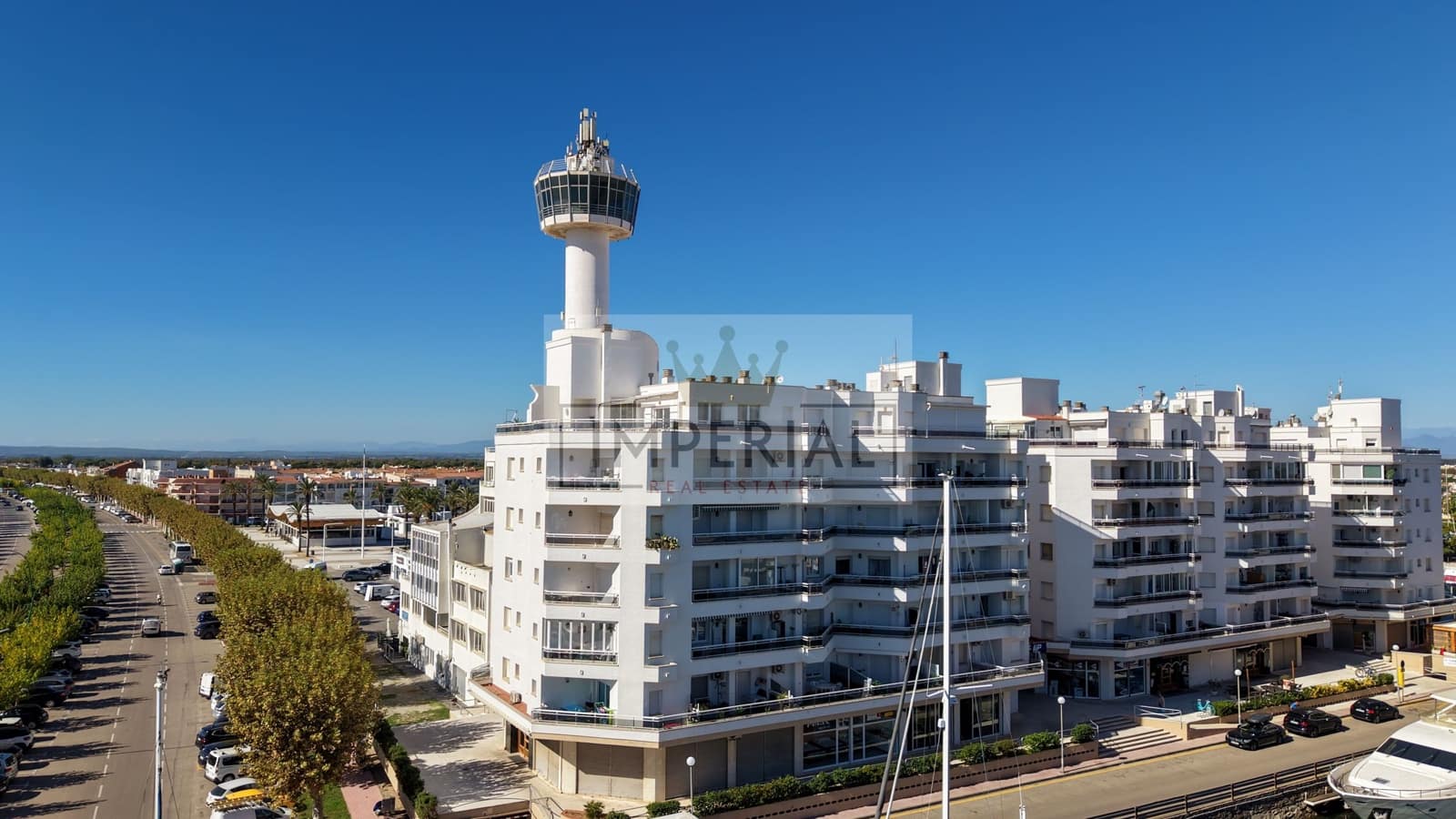 Apartamento de 1 habitación en Empuriabrava en venta con garaje - 535.000 € (Ref: 9877463)