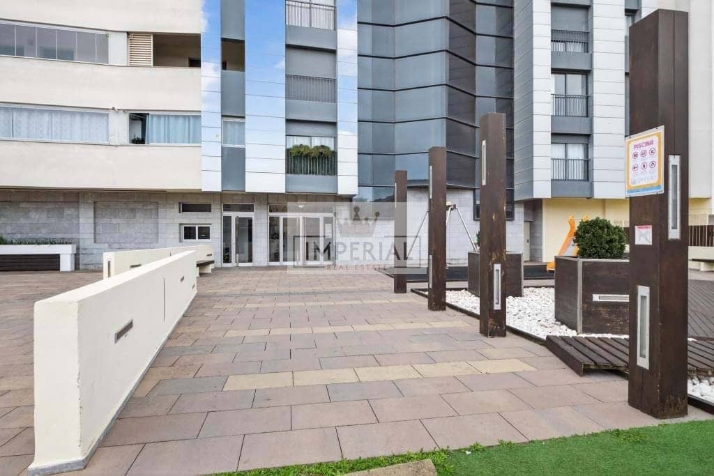 1 bedroom Apartment for sale in Empuriabrava with pool - € 199,000 (Ref: 9877465)