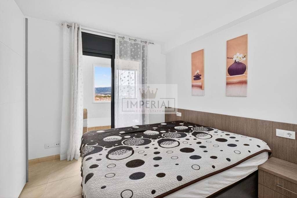 1 bedroom Apartment for sale in Empuriabrava with pool - € 199,000 (Ref: 9877465)
