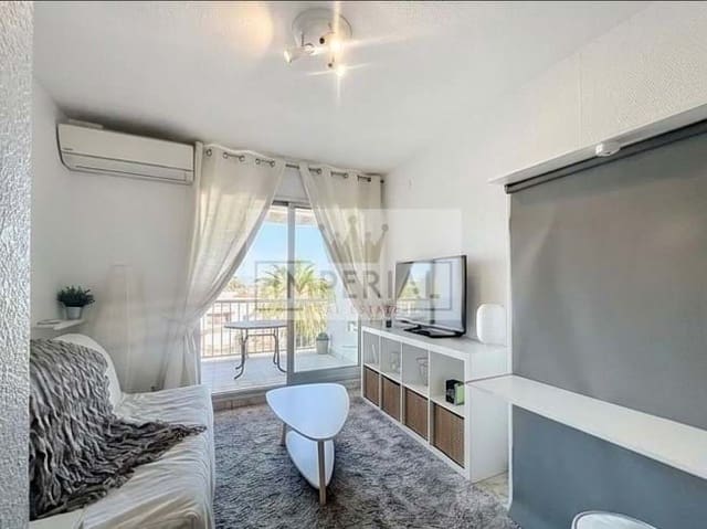 Apartamento en Empuriabrava, Castelló d'Empúries en venta con garaje - 125.000 € (Ref: 9877466)
