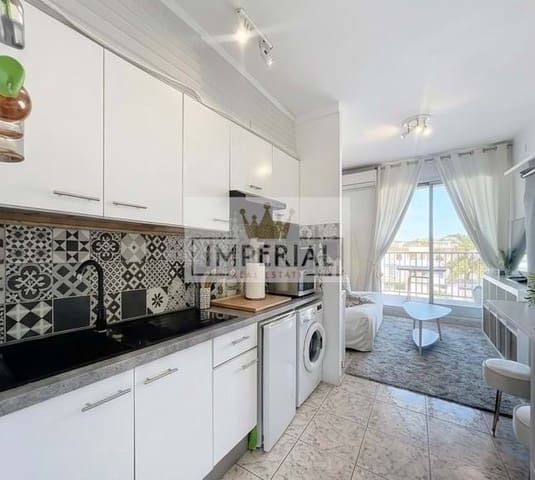 Apartamento en Empuriabrava, Castelló d'Empúries en venta con garaje - 125.000 € (Ref: 9877466)
