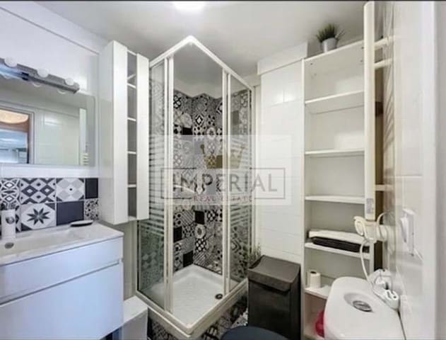 Apartamento en Empuriabrava, Castelló d'Empúries en venta con garaje - 125.000 € (Ref: 9877466)