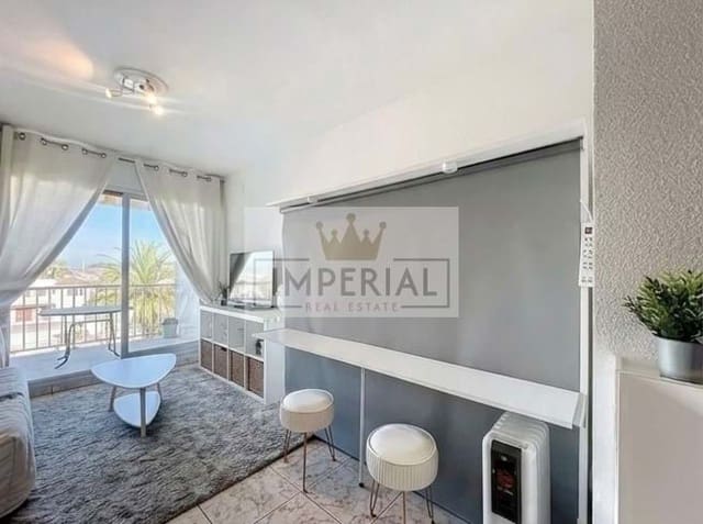 Apartamento en Empuriabrava, Castelló d'Empúries en venta con garaje - 125.000 € (Ref: 9877466)