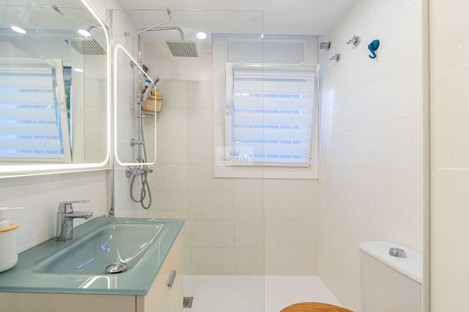 2 bedroom Apartment for sale in Roses with garage - € 369,000 (Ref: 9877467)