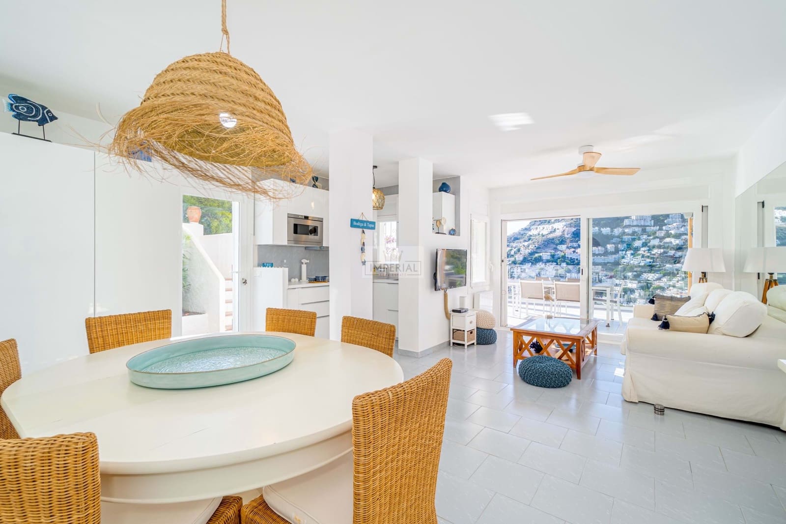 2 bedroom Apartment for sale in Roses with garage - € 369,000 (Ref: 9877467)
