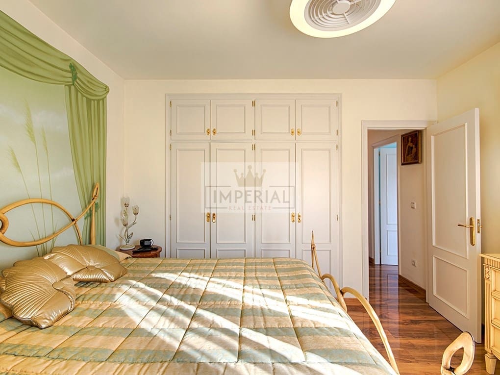 4 slaapkamer Huis te koop in Empuriabrava met zwembad garage - € 525.000 (Ref: 9877468)