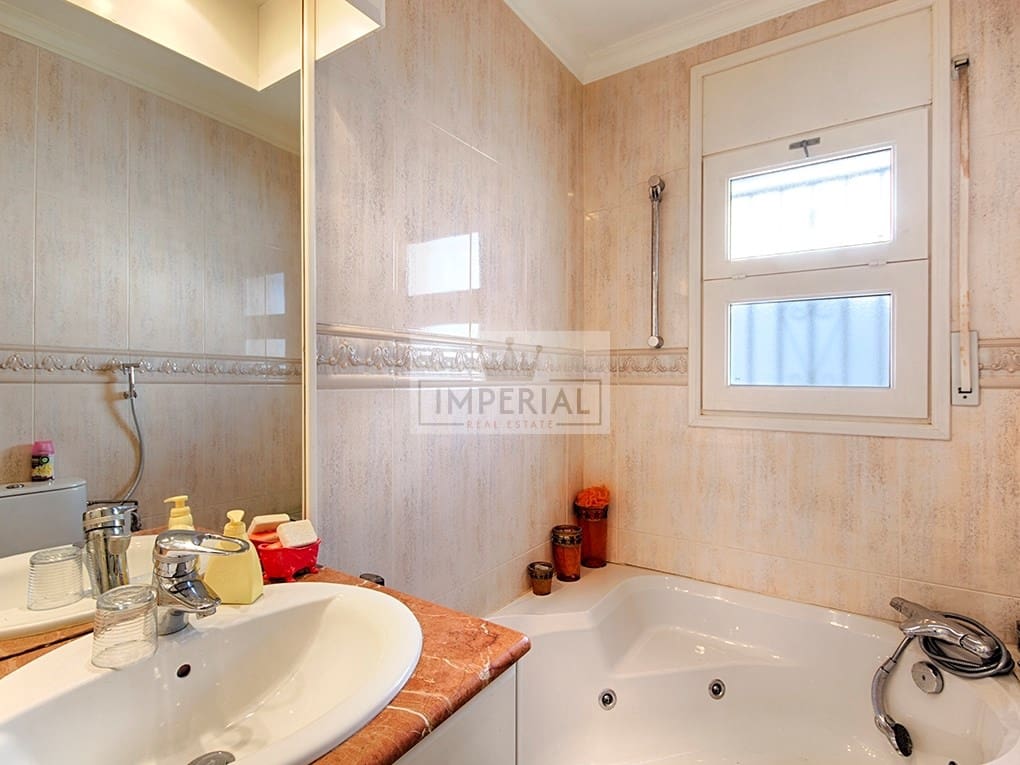 4 slaapkamer Huis te koop in Empuriabrava met zwembad garage - € 525.000 (Ref: 9877468)