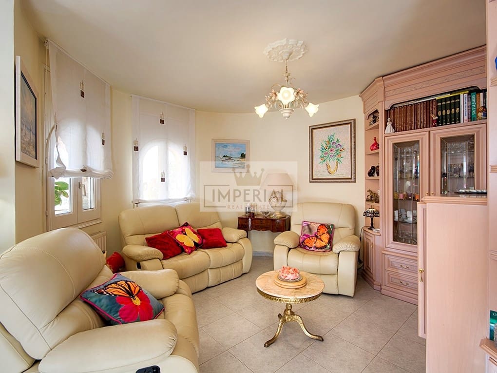 4 slaapkamer Huis te koop in Empuriabrava met zwembad garage - € 525.000 (Ref: 9877468)