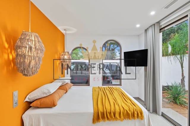 4 sypialnia Dom na sprzedaż w Empuriabrava, Castelló d'Empúries z basenem garażem - 1 890 000 € (Ref: 9877469)