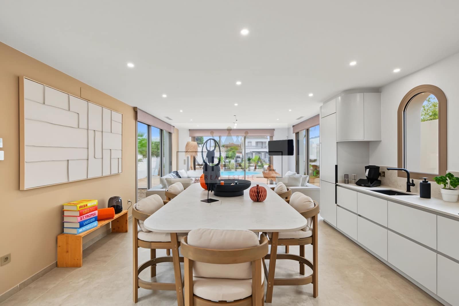 4 slaapkamer Huis te koop in Empuriabrava met zwembad garage - € 1.890.000 (Ref: 9877469)