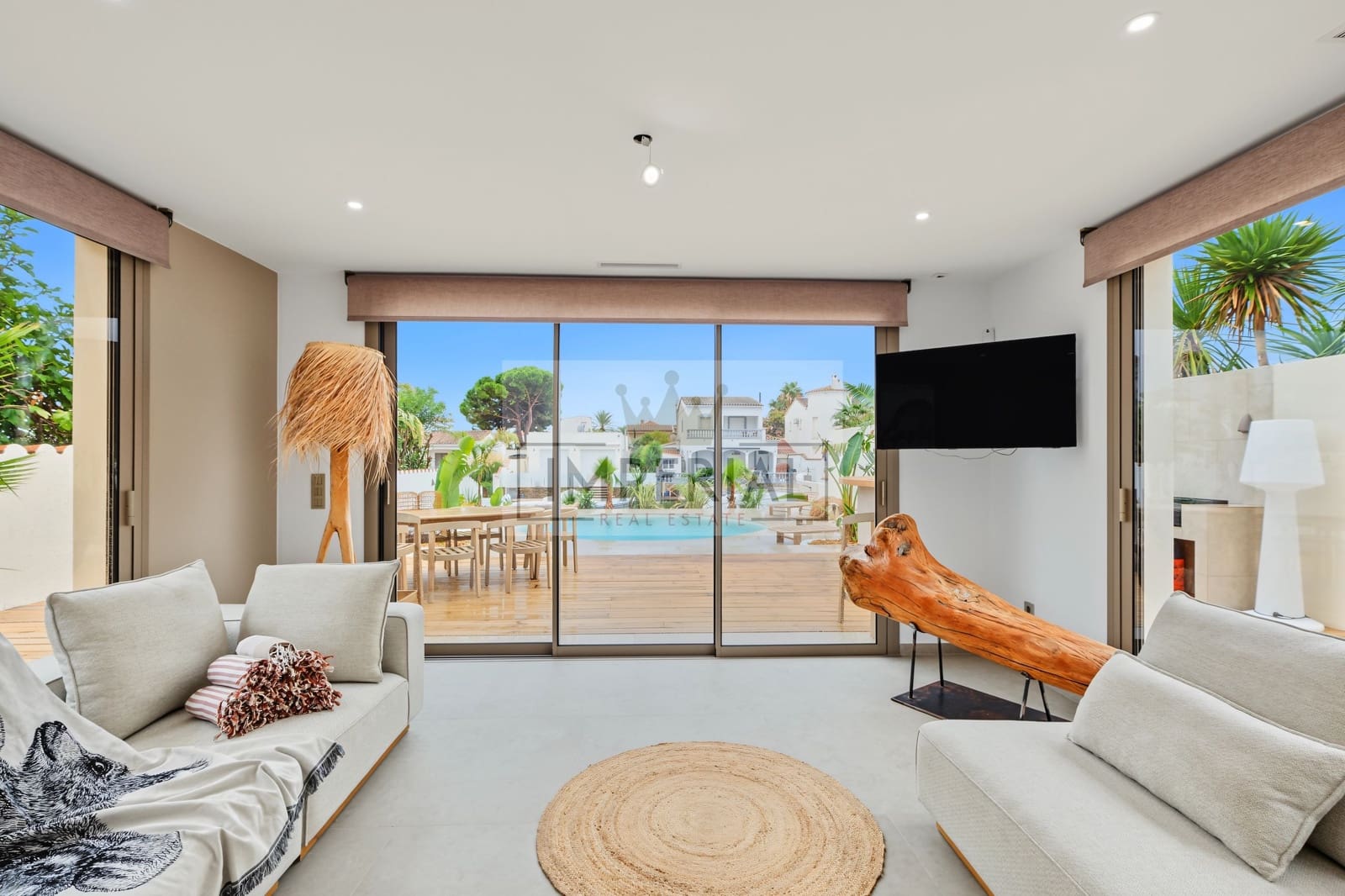 4 slaapkamer Huis te koop in Empuriabrava met zwembad garage - € 1.890.000 (Ref: 9877469)