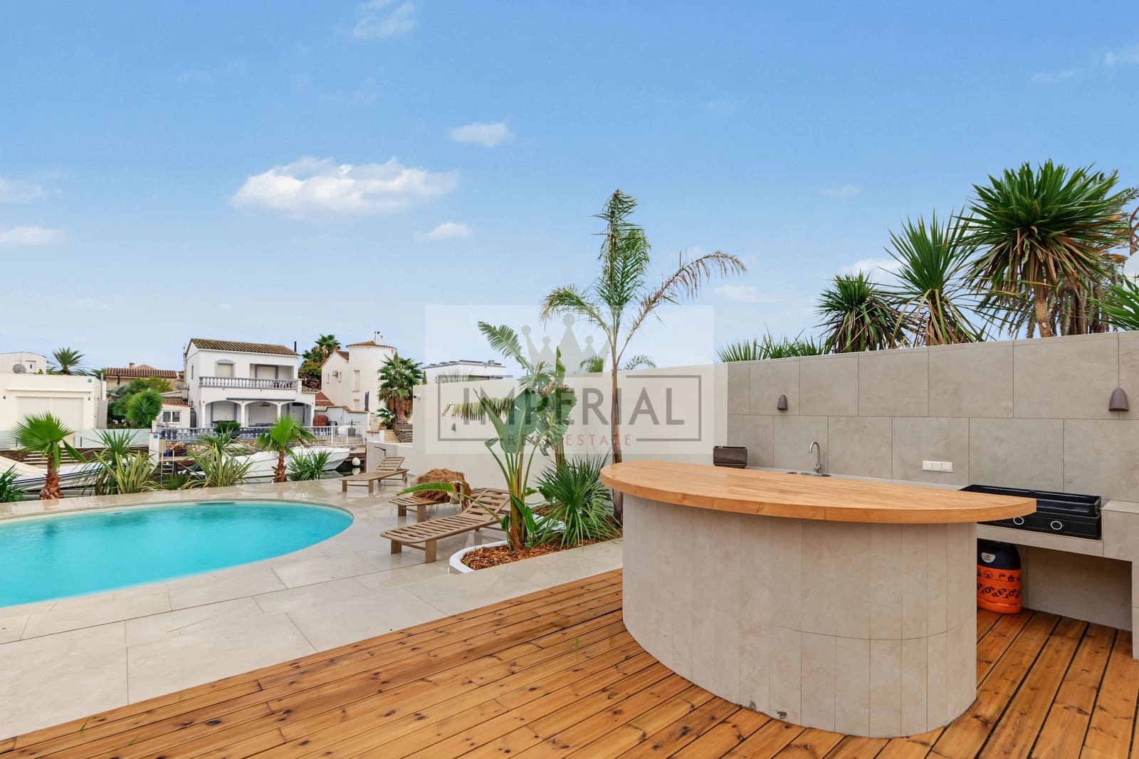 4 slaapkamer Huis te koop in Empuriabrava met zwembad garage - € 1.890.000 (Ref: 9877469)