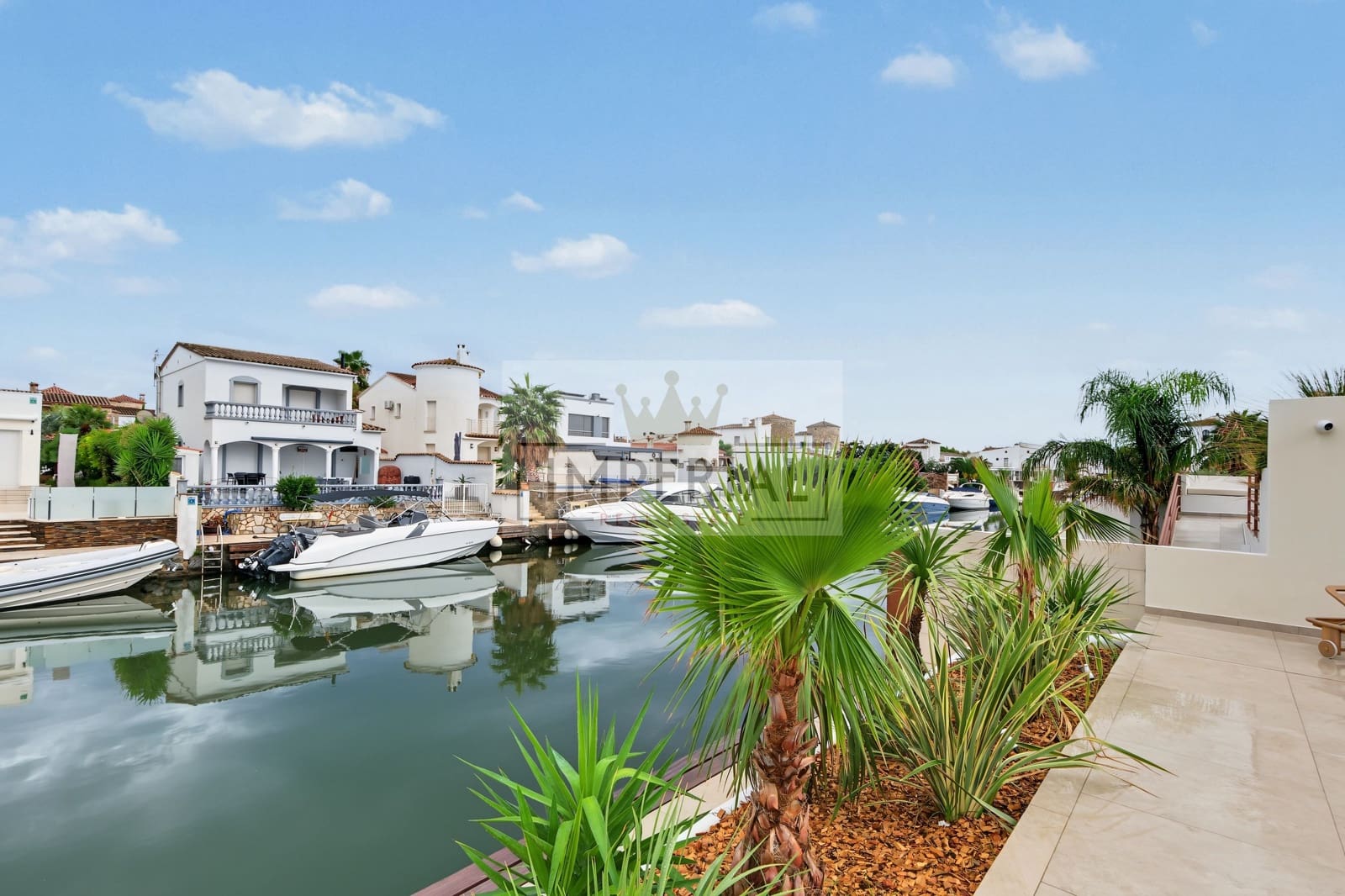 4 slaapkamer Huis te koop in Empuriabrava met zwembad garage - € 1.890.000 (Ref: 9877469)