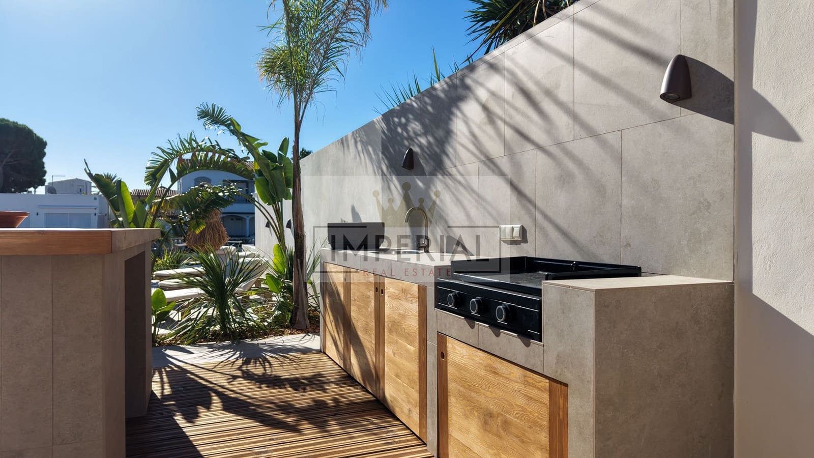 4 slaapkamer Huis te koop in Empuriabrava met zwembad garage - € 1.890.000 (Ref: 9877469)