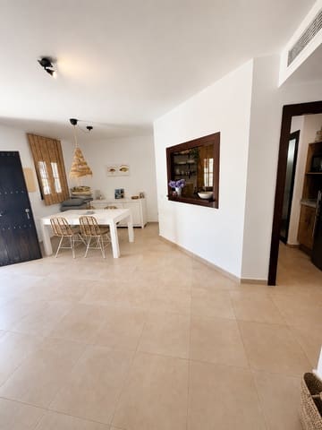 2 bedroom Apartment for rent in Alto de los Monteros, Marbella with pool garage - € 1,950 (Ref: 10046325)