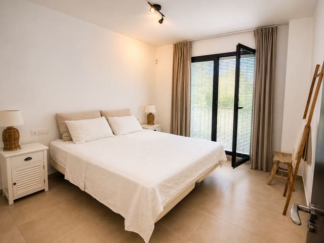2 bedroom Apartment for rent in Alto de los Monteros, Marbella with pool garage - € 1,950 (Ref: 10046325)