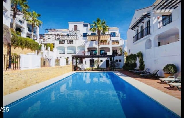 2 sypialnia Apartament do wynajęcia w Alto de los Monteros, Marbella z basenem garażem - 1 850 € (Ref: 10085298)