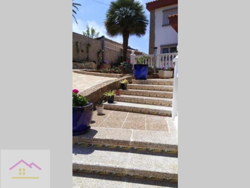 7 bedroom Villa for sale in Oropesa  with pool garage - € 1,200,000 (Ref: 9841168)