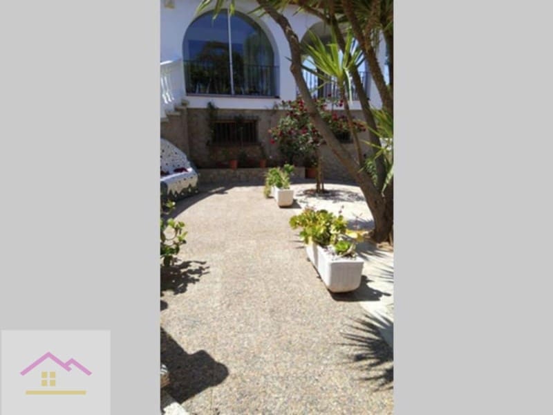 7 bedroom Villa for sale in Oropesa  with pool garage - € 1,200,000 (Ref: 9841168)
