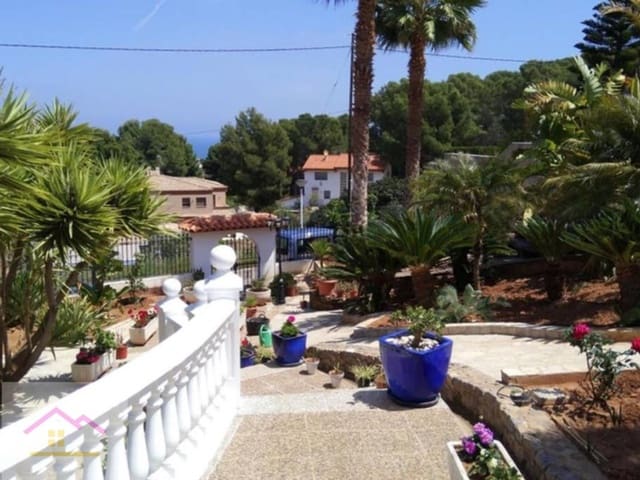 7 slaapkamer Villa te koop in Oropesa  met zwembad garage - € 1.200.000 (Ref: 9841168)