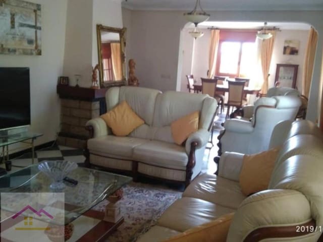 7 slaapkamer Villa te koop in Oropesa  met zwembad garage - € 1.200.000 (Ref: 9841168)