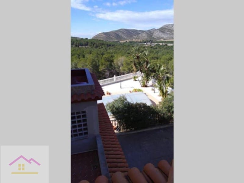 7 bedroom Villa for sale in Oropesa  with pool garage - € 1,200,000 (Ref: 9841168)
