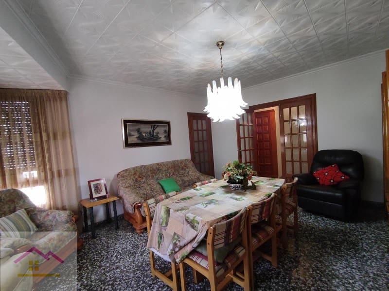 5 sovrum Lägenhet till salu i Alcala de Xivert - 150 000 € (Ref: 9841171)