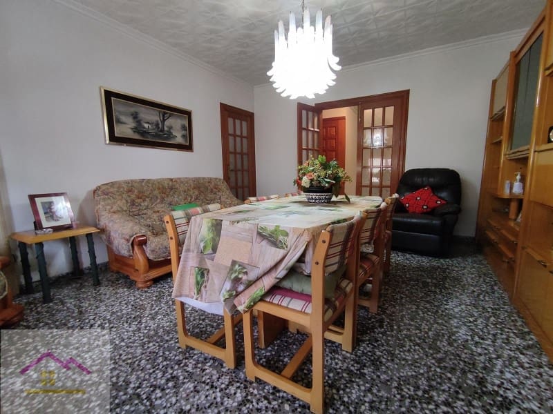 5 sovrum Lägenhet till salu i Alcala de Xivert - 150 000 € (Ref: 9841171)
