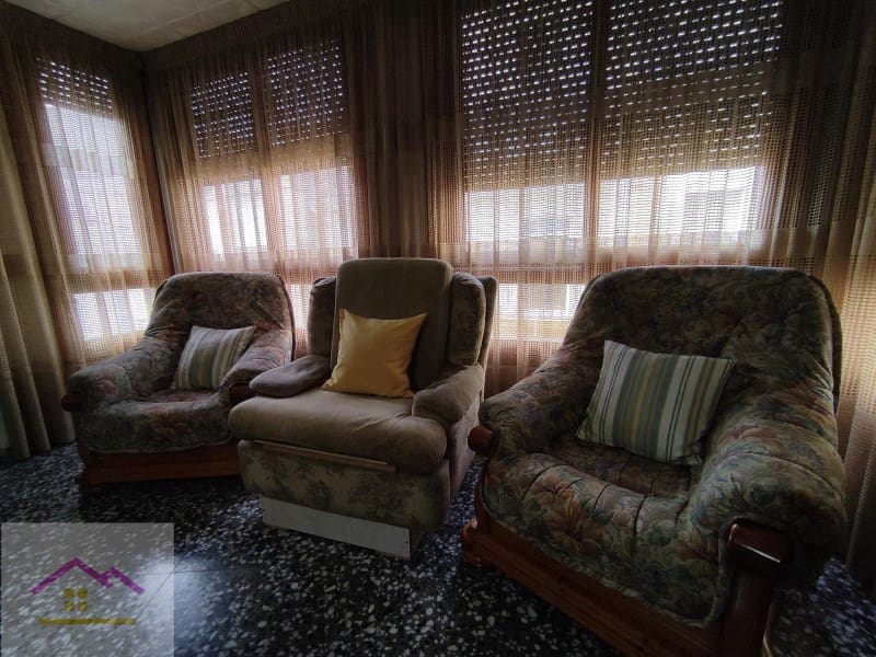 5 sovrum Lägenhet till salu i Alcala de Xivert - 150 000 € (Ref: 9841171)
