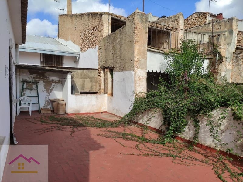 5 sovrum Lägenhet till salu i Alcala de Xivert - 150 000 € (Ref: 9841171)
