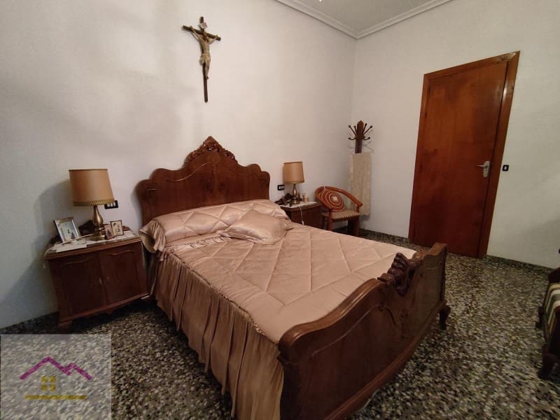 5 sovrum Lägenhet till salu i Alcala de Xivert - 150 000 € (Ref: 9841171)